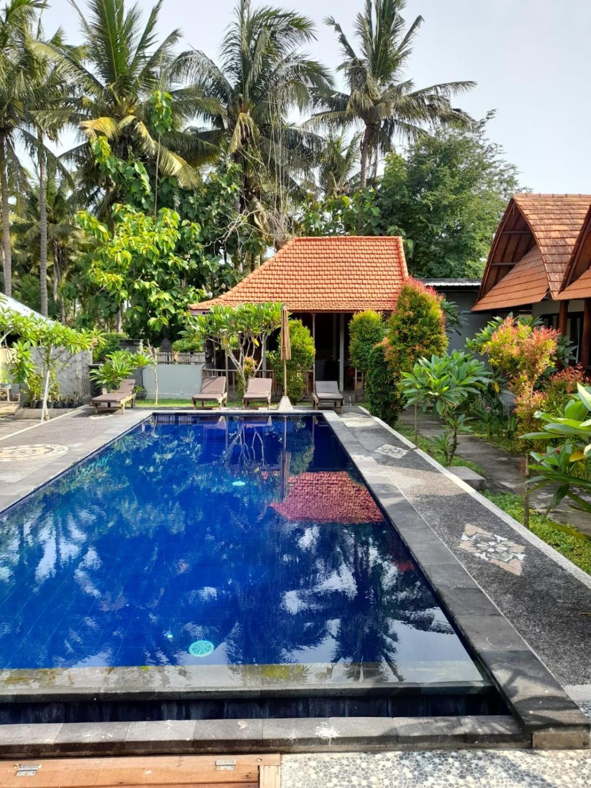 Sindhu Mesari Bungalow Toyapakeh Exterior photo